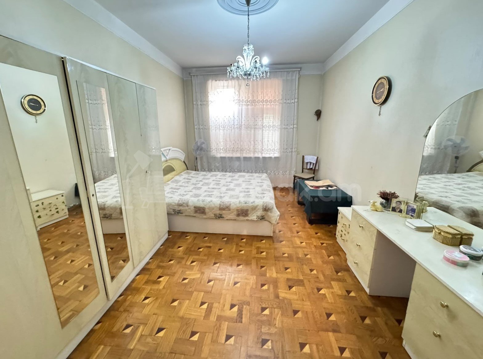 3 Սենյականոց Բնակարան Քարե Շենքում, 94քմ, 3/5 հարկ, Կոսմետիկ Վերանորոգված