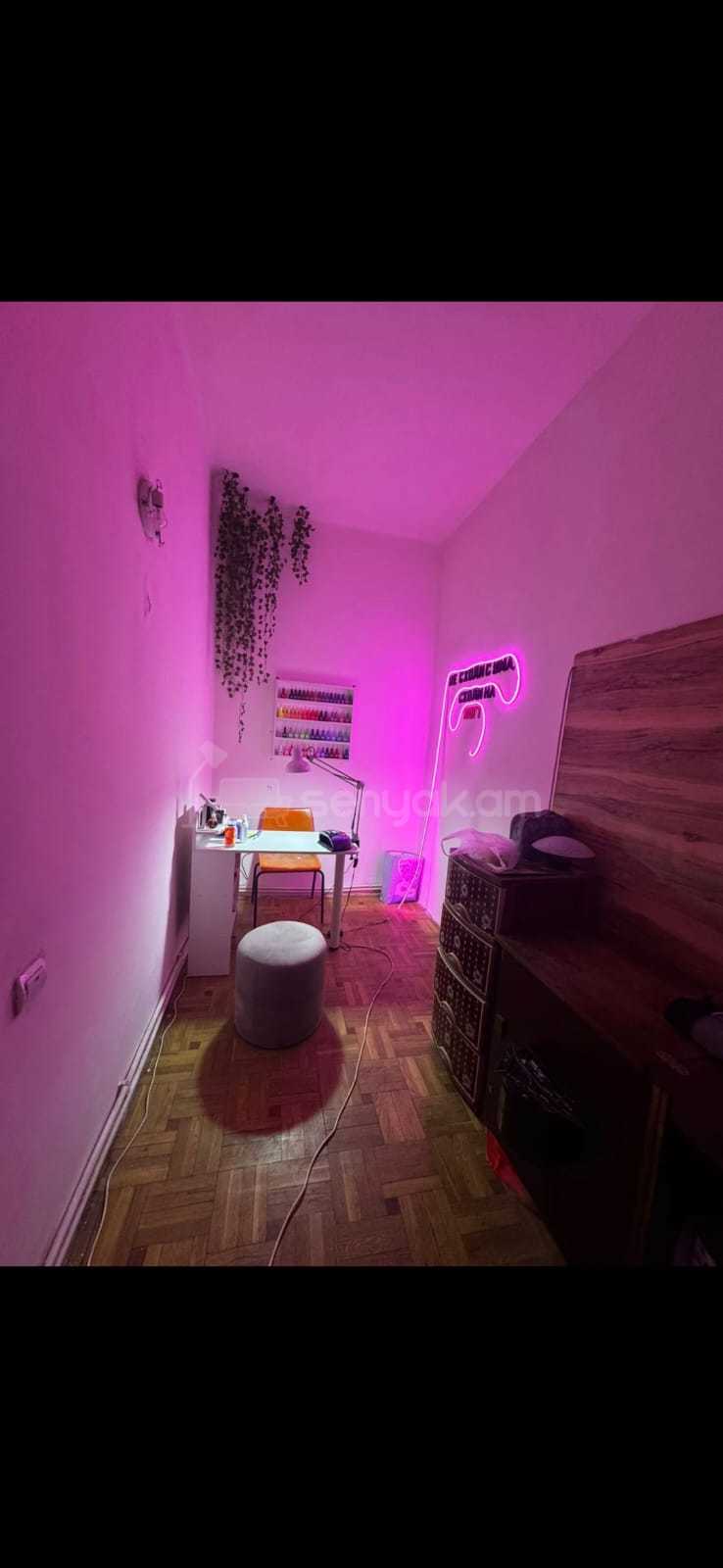 5 Սենյականոց Սեփական Տուն, 200քմ, Նորմալ Վիճակում, Կահավորված