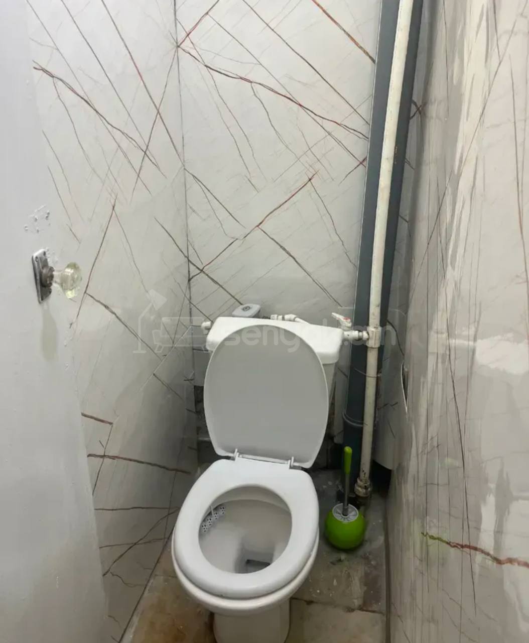 3 Սենյականոց Բնակարան Քարե Շենքում, 80քմ, 2/5 հարկ, Կոսմետիկ Վերանորոգված, Կահավորված