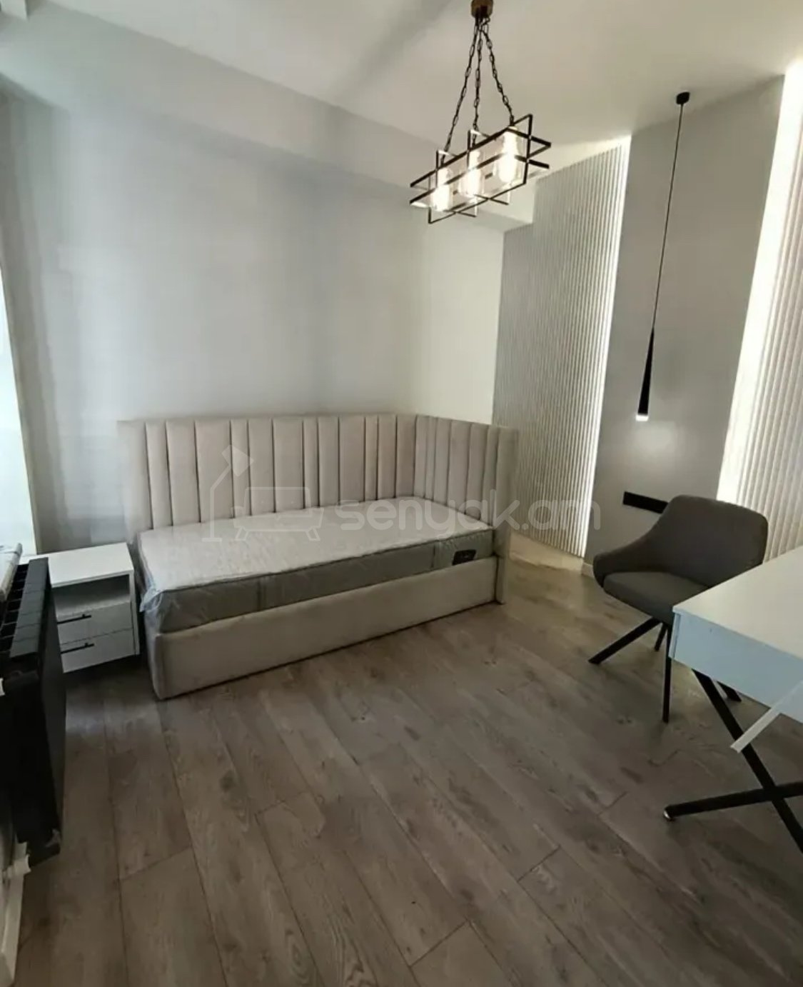 4 Սենյականոց Բնակարան Նորակառույցում, 109քմ, 13/15 հարկ, Դիզայներական Վերանորոգված