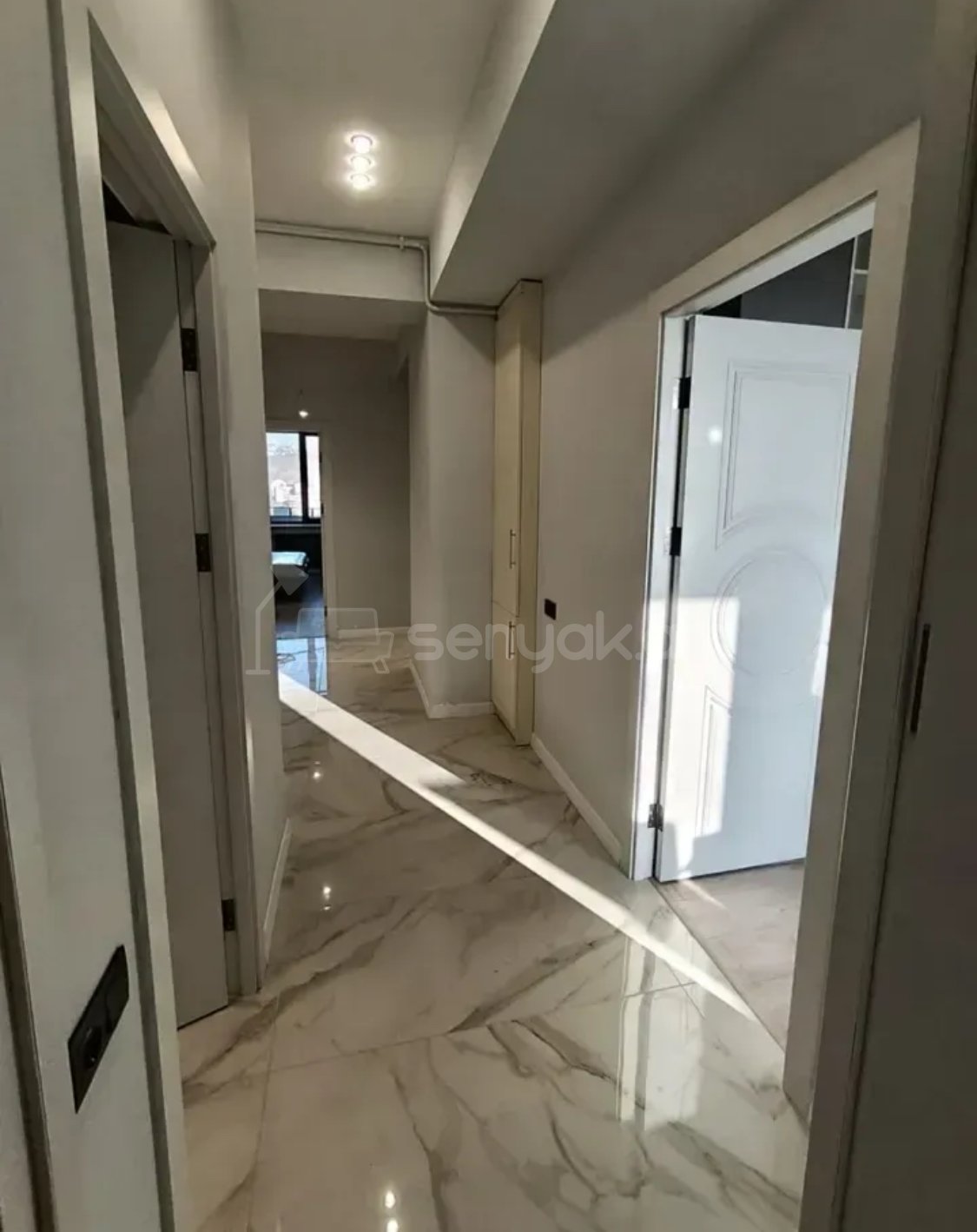4 Սենյականոց Բնակարան Նորակառույցում, 109քմ, 13/15 հարկ, Դիզայներական Վերանորոգված