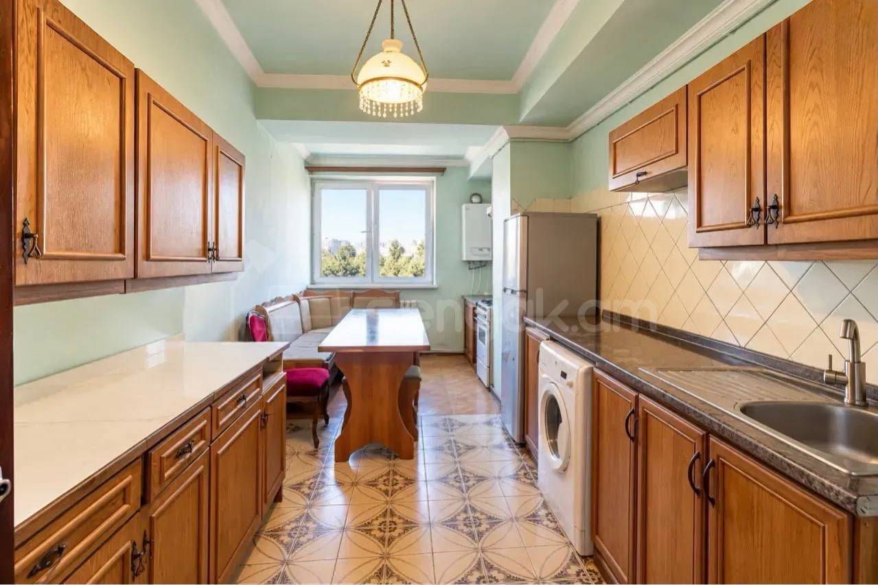 4 Սենյականոց Բնակարան, 120քմ, 6/16 հարկ, Կոսմետիկ Վերանորոգված, Կահավորված, Արևկող
