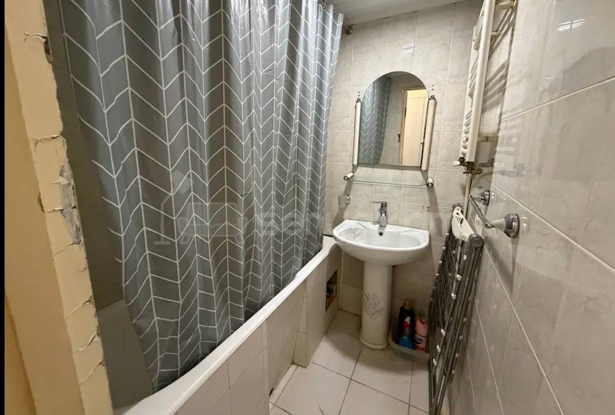 2 Սենյականոց Բնակարան Քարե Շենքում, 50քմ, 3/5 հարկ, Կապիտալ Վերանորոգված, Կահավորված, Արևկող