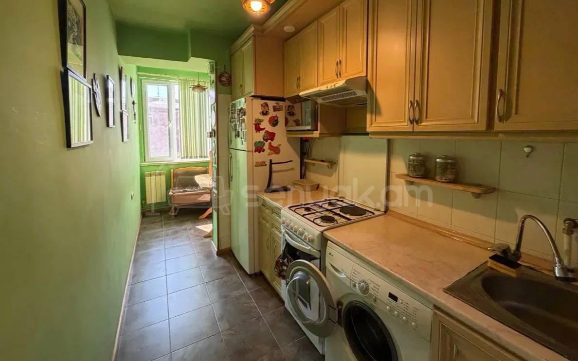 2 Սենյականոց Բնակարան Քարե Շենքում, 50քմ, 3/5 հարկ, Կապիտալ Վերանորոգված, Կահավորված, Արևկող