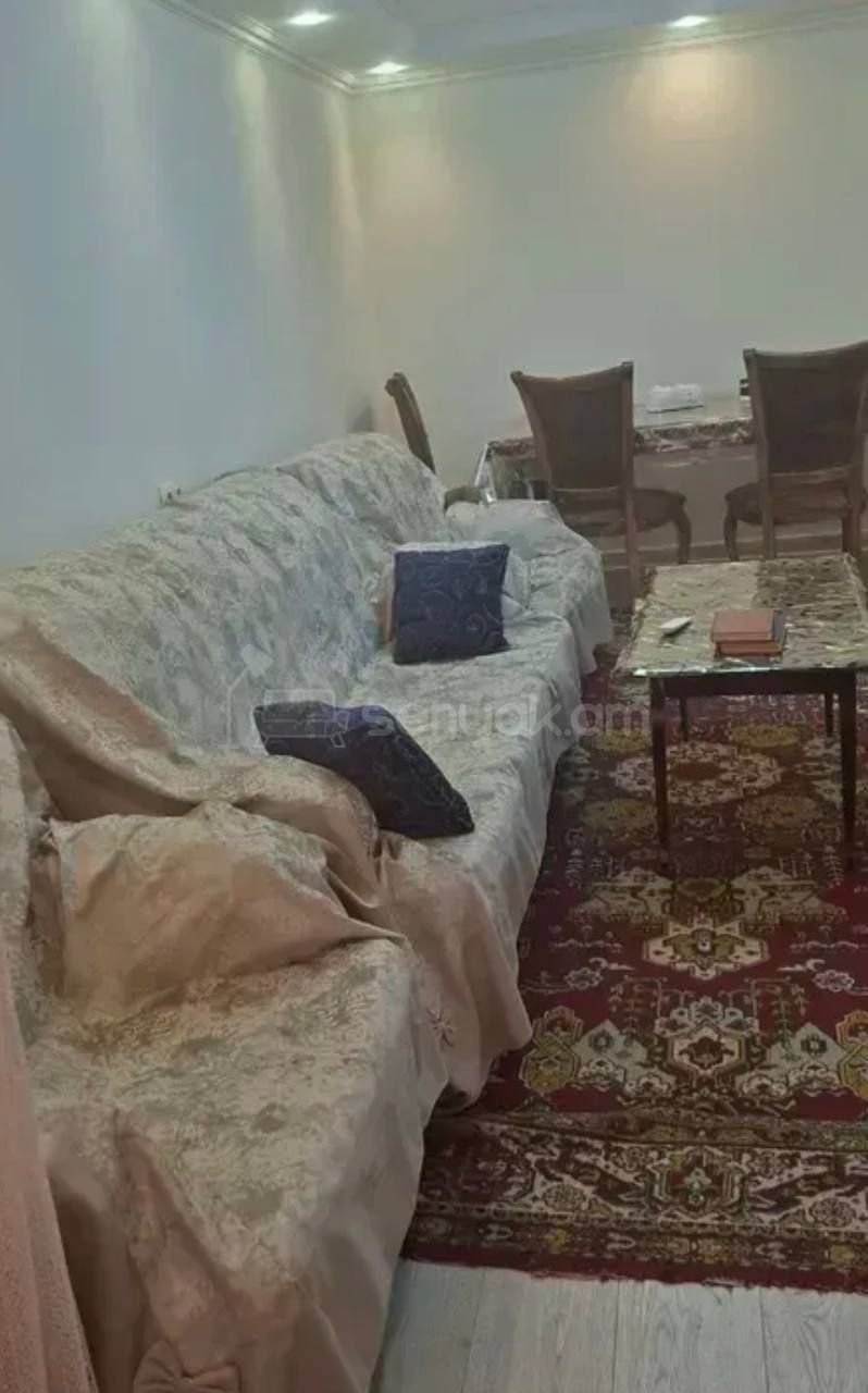 3 Սենյականոց Բնակարան Քարե Շենքում, 65քմ, 1/5 հարկ, Կապիտալ Վերանորոգված, Կահավորված, Արևկող