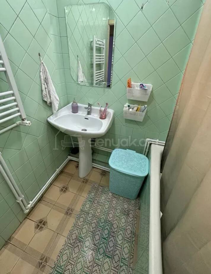 3 Սենյականոց Բնակարան Քարե Շենքում, 76քմ, 5/5 հարկ, Կոսմետիկ Վերանորոգված, Կահավորված, Արևկող