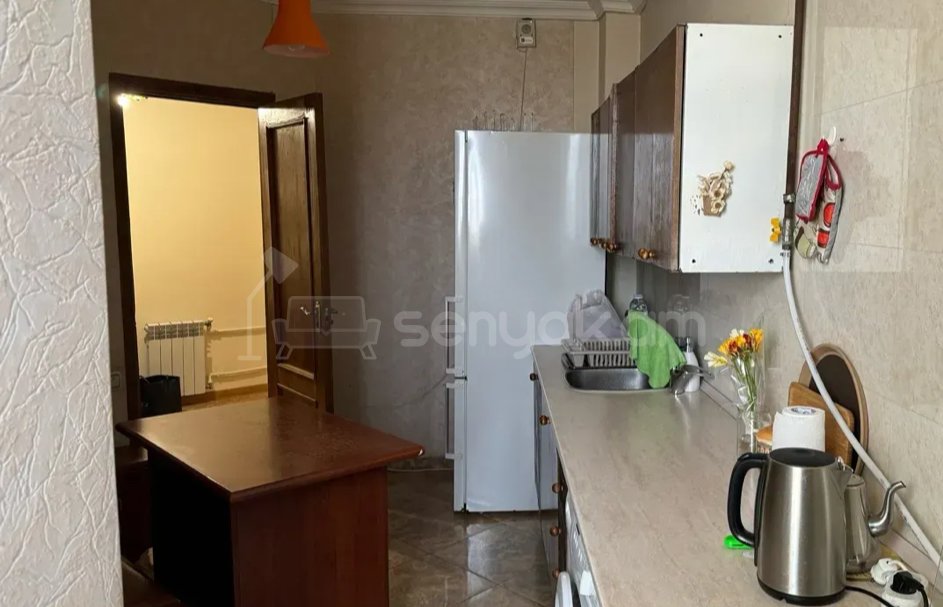 3 Սենյականոց Բնակարան, 86քմ, 8/16 հարկ, Նորմալ Վիճակում, Կահավորված