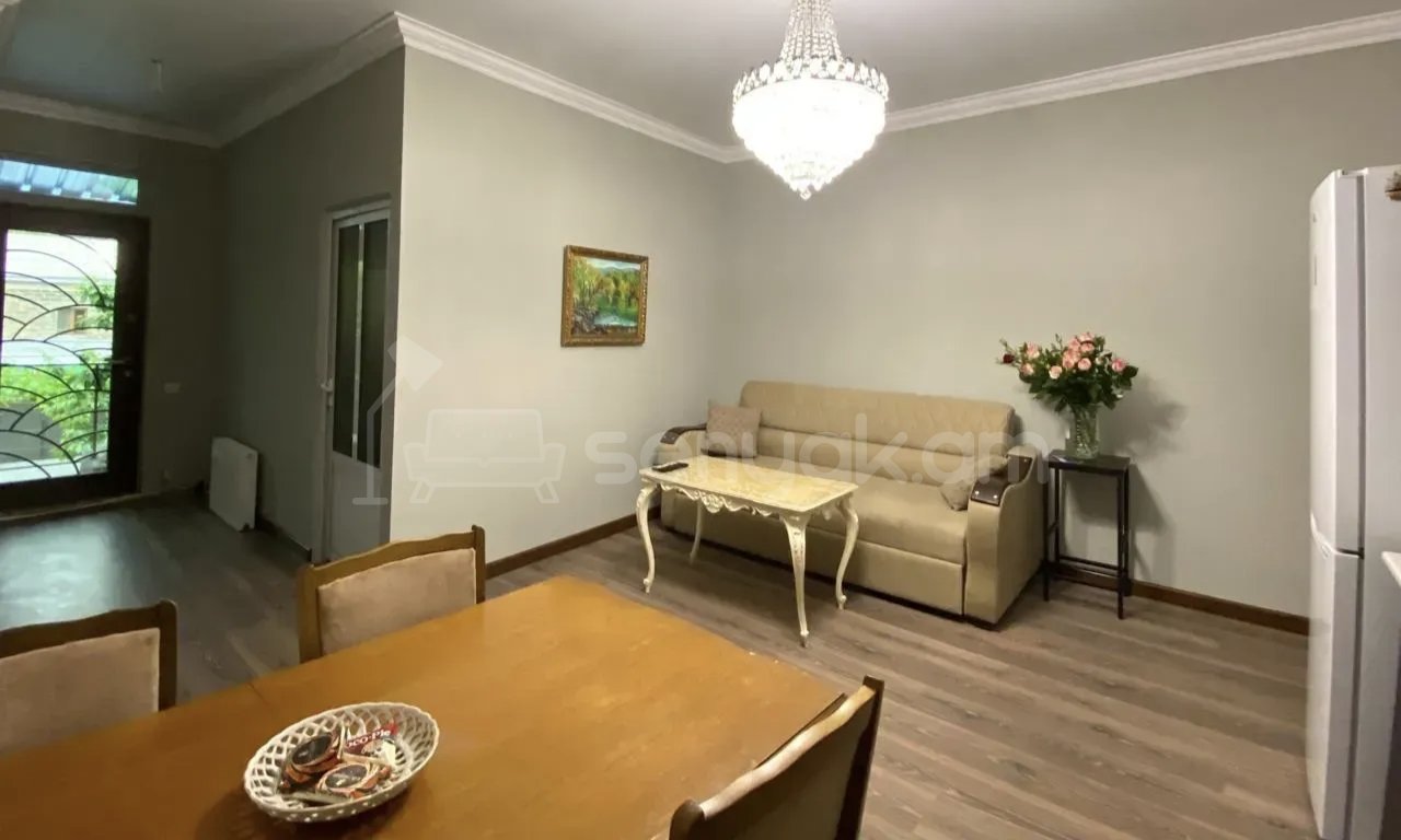 3 Սենյականոց Բնակարան Քարե Շենքում, 78քմ, 6/9 հարկ, Կապիտալ Վերանորոգված, Կահավորված, Արևկող