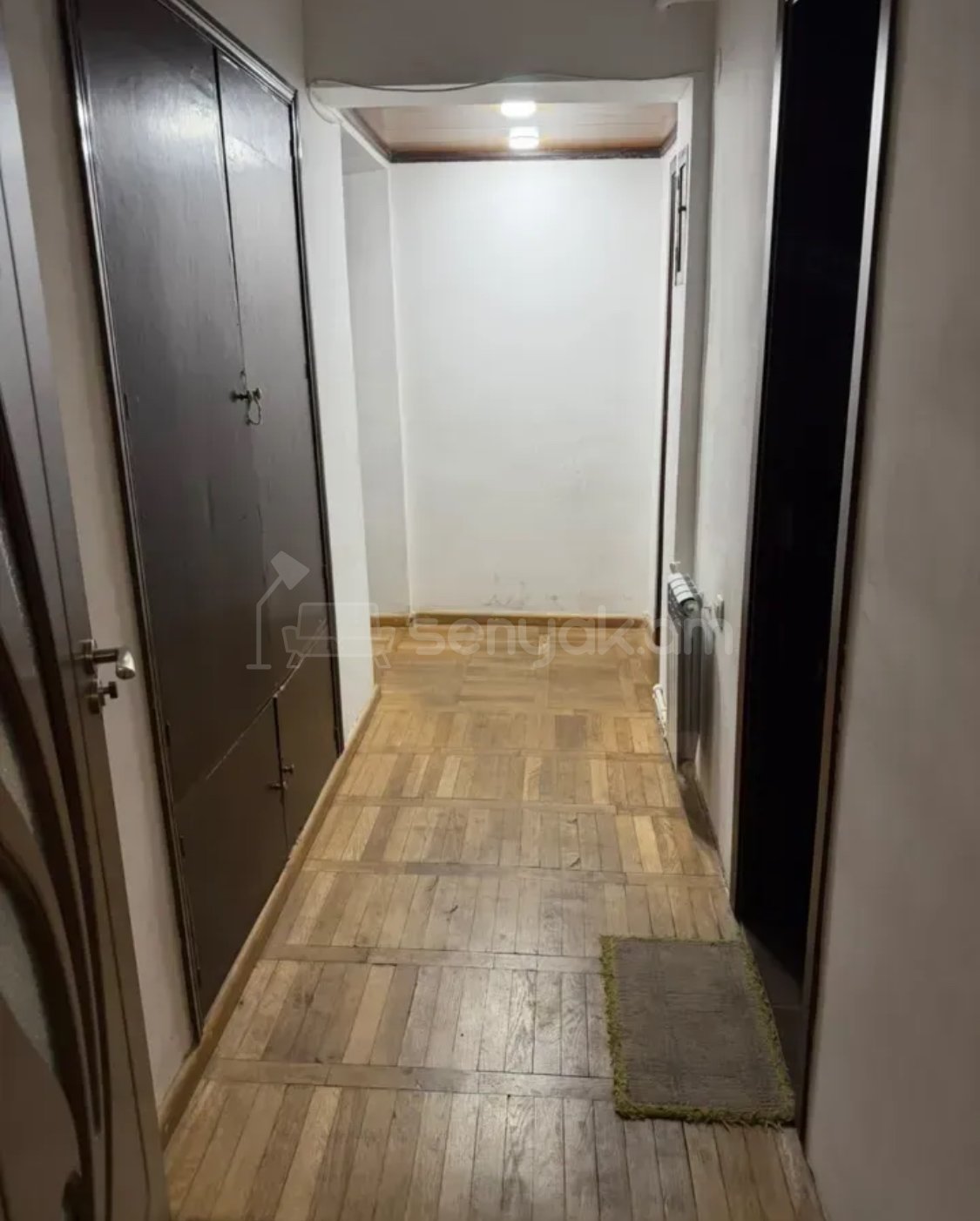2 Սենյականոց Բնակարան Քարե Շենքում, 54քմ, 1/4 հարկ, Նորմալ Վիճակում, Կահավորված