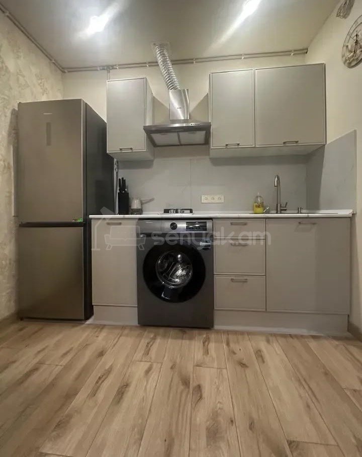 2 Սենյականոց Բնակարան Քարե Շենքում, 35քմ, 3/5 հարկ, Կապիտալ Վերանորոգված, Կահավորված, Արևկող