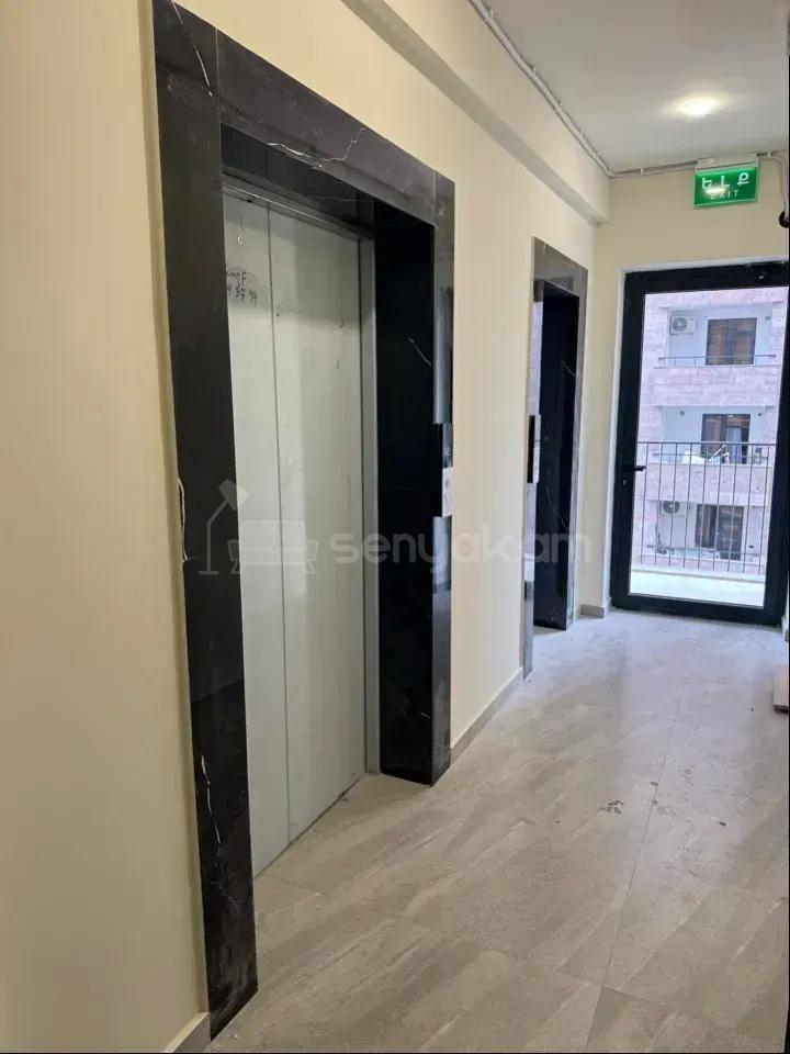 3 Սենյականոց Բնակարան Նորակառույցում, 110քմ, 5/19 հարկ, Զրոյական Վիճակում