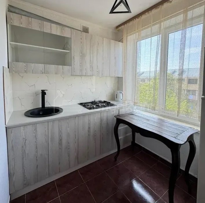 1 Սենյականոց Բնակարան, 32քմ, 4/4 հարկ, Կապիտալ Վերանորոգված