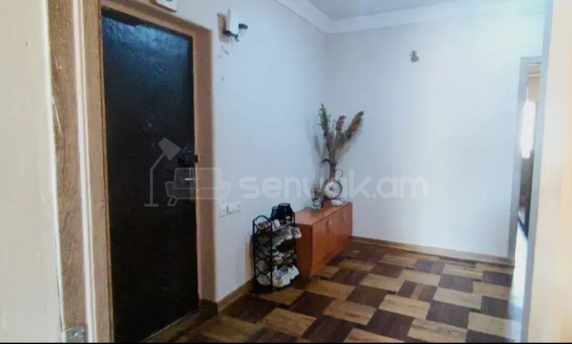 3 Սենյականոց Բնակարան, 80քմ, 4/9 հարկ, Նորմալ Վիճակում