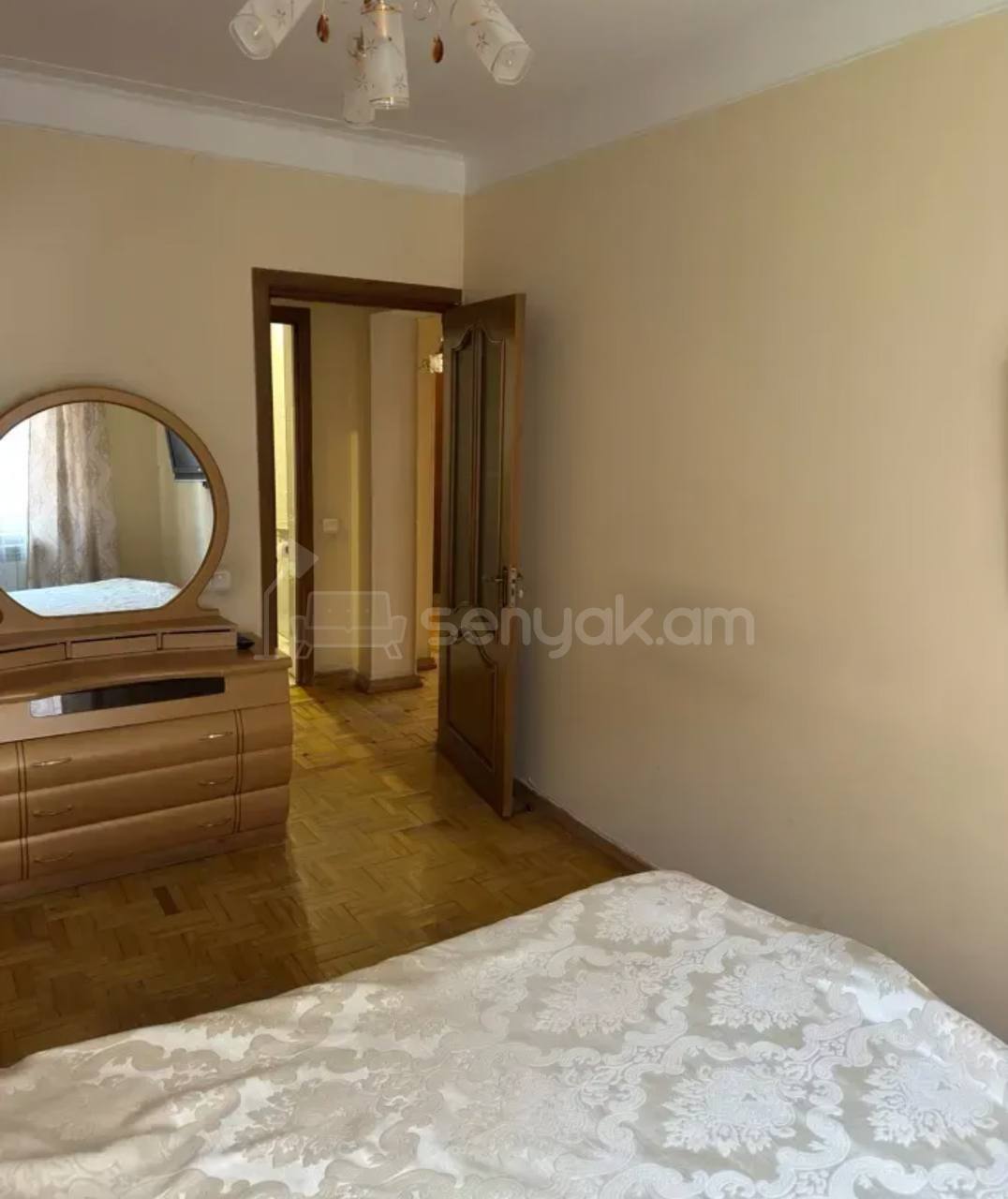 4 Սենյականոց Բնակարան, 80քմ, 4/9 հարկ, Կապիտալ Վերանորոգված, Կահավորված
