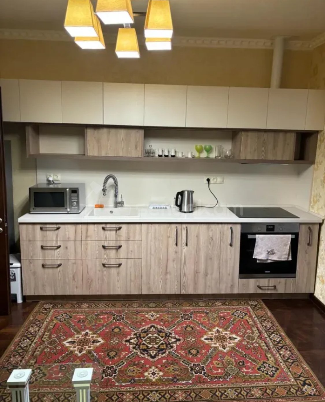 3 Սենյականոց Բնակարան Քարե Շենքում, 75քմ, 4/4 հարկ, Կապիտալ Վերանորոգված, Կահավորված