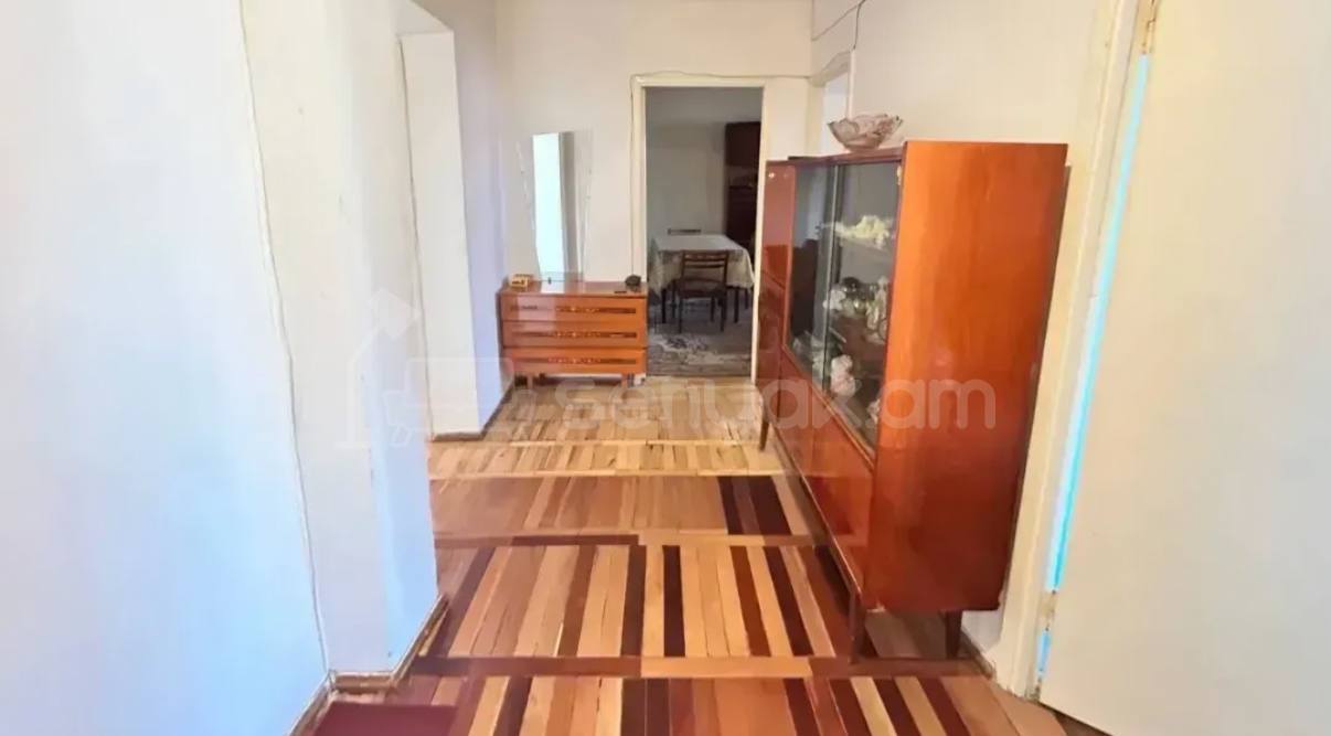 3 Սենյականոց Բնակարան, 80քմ, 8/9 հարկ, Նորմալ Վիճակում