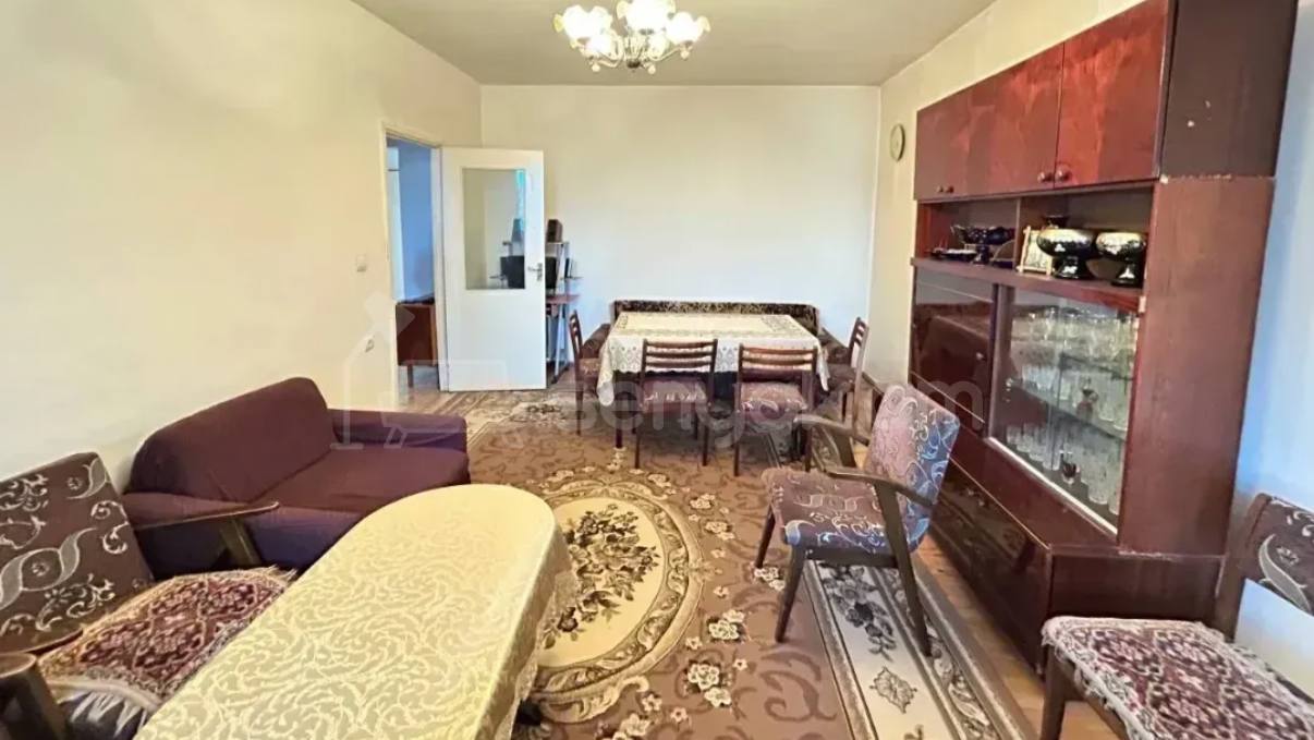 3 Սենյականոց Բնակարան, 80քմ, 8/9 հարկ, Նորմալ Վիճակում