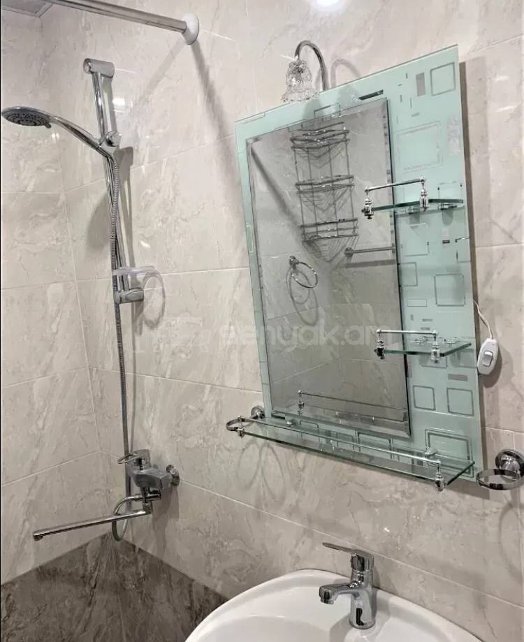 2 Սենյականոց Բնակարան Քարե Շենքում, 56քմ, 3/5 հարկ, Կոսմետիկ Վերանորոգված, Կահավորված