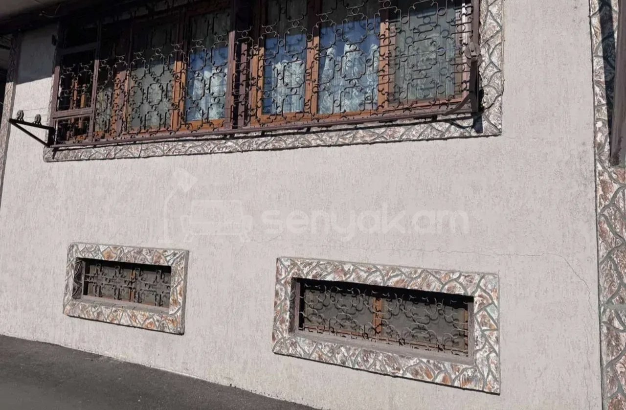 1 Սենյականոց Բնակարան Քարե Շենքում, 40քմ, 1/1 հարկ, Կապիտալ Վերանորոգված, Կահավորված