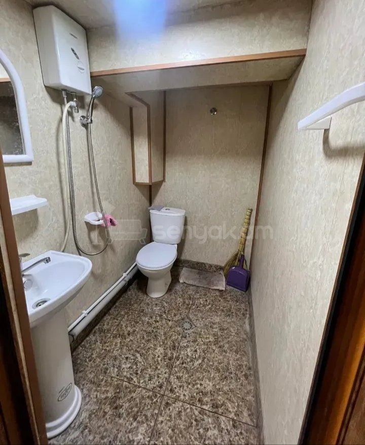 1 Սենյականոց Բնակարան Քարե Շենքում, 40քմ, 1/1 հարկ, Կապիտալ Վերանորոգված, Կահավորված