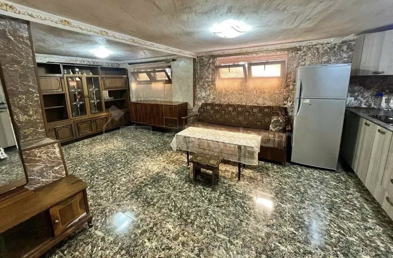 1 Սենյականոց Բնակարան Քարե Շենքում, 40քմ, 1/1 հարկ, Կապիտալ Վերանորոգված, Կահավորված