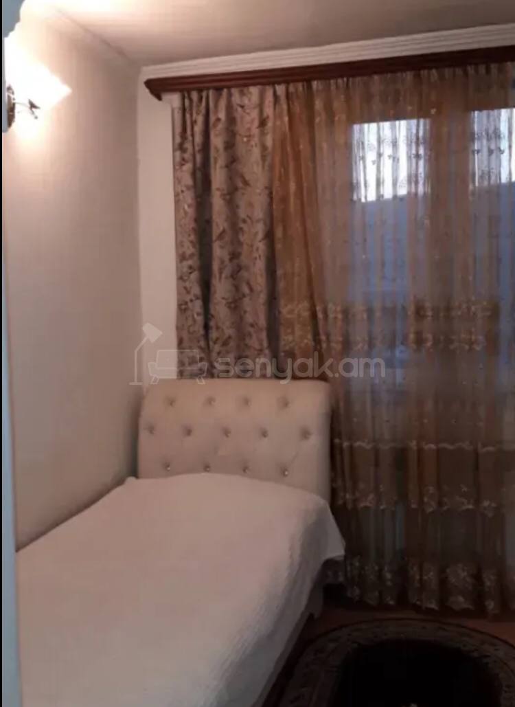 2 Սենյականոց Բնակարան Քարե Շենքում, 68քմ, 4/5 հարկ, Կոսմետիկ Վերանորոգված, Կահավորված, Արևկող