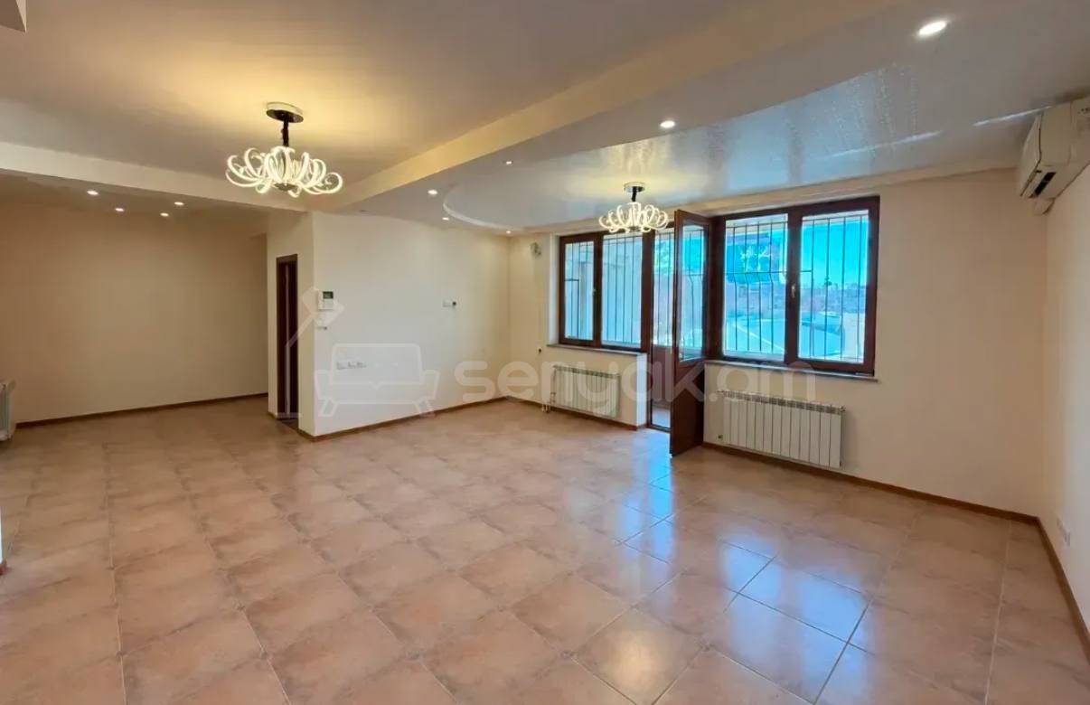 3 Սենյականոց Բնակարան, 130քմ, 3/4 հարկ, Կապիտալ Վերանորոգված