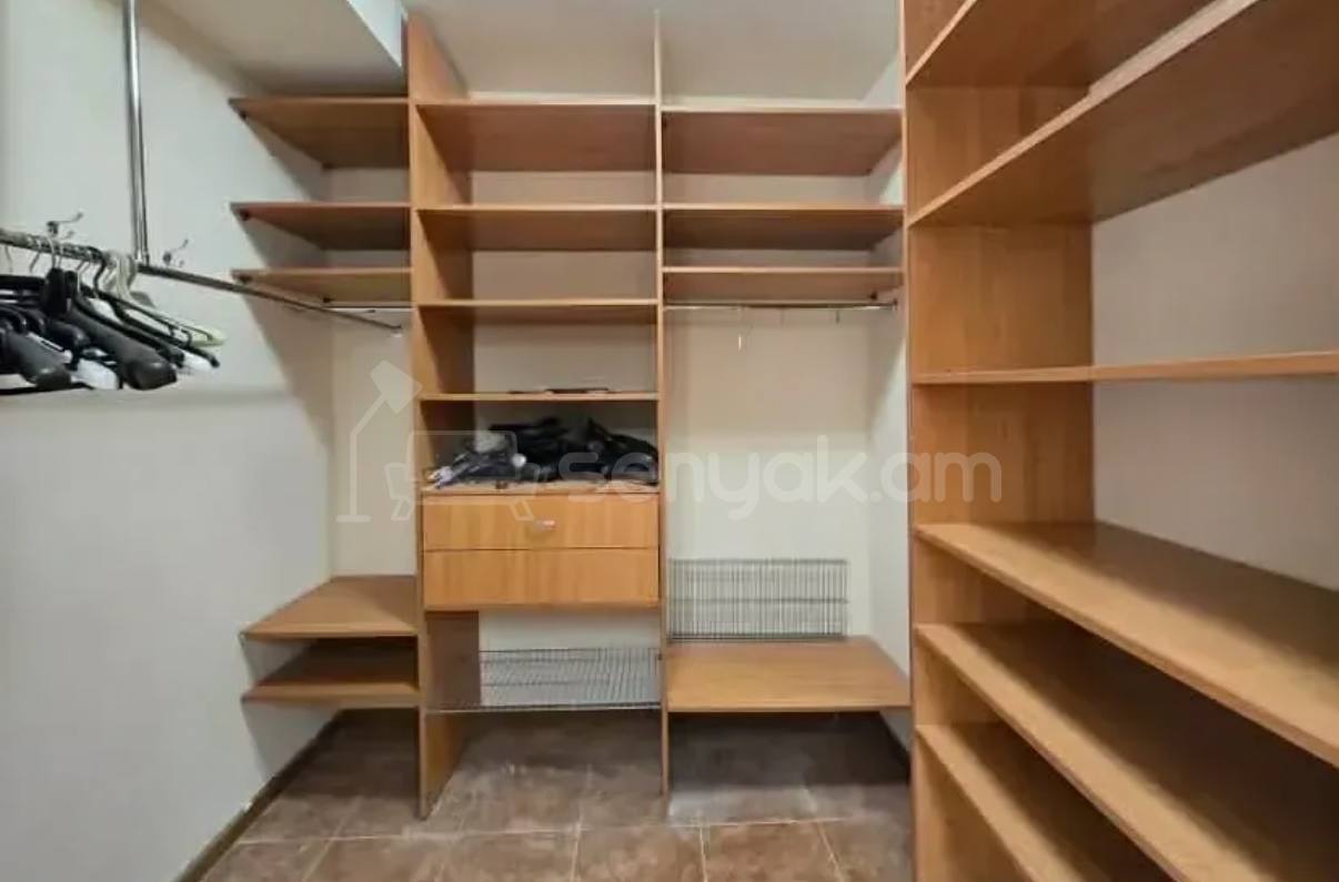 3 Սենյականոց Բնակարան, 130քմ, 3/4 հարկ, Կապիտալ Վերանորոգված