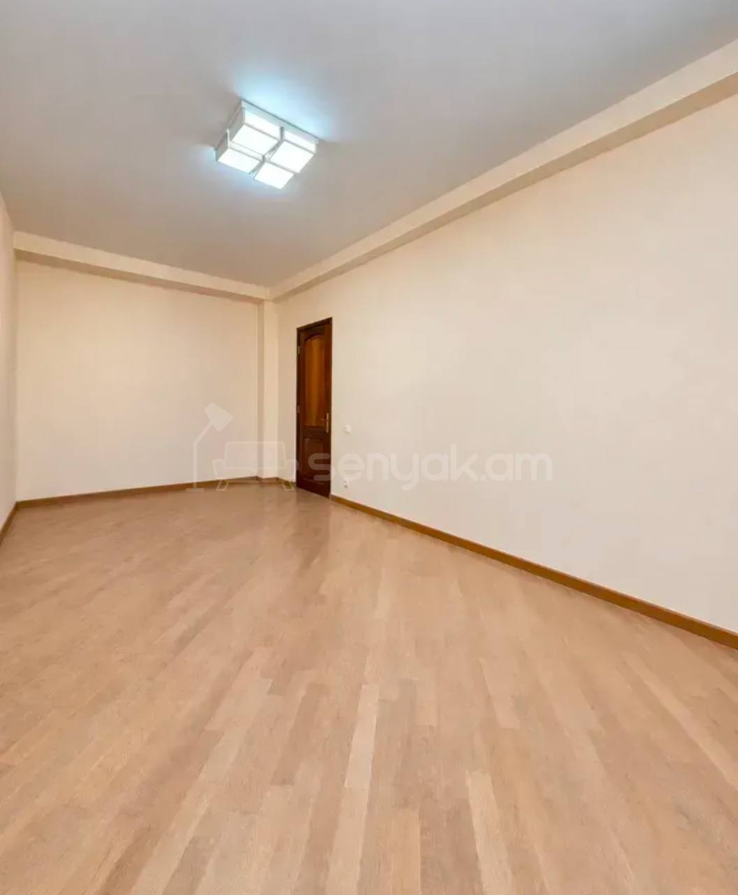 3 Սենյականոց Բնակարան, 130քմ, 3/4 հարկ, Կապիտալ Վերանորոգված