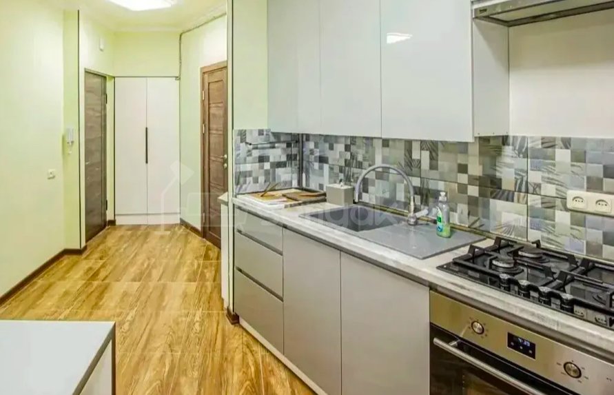 1 Սենյականոց Բնակարան, 40քմ, 5/12 հարկ, Կապիտալ Վերանորոգված, Կահավորված