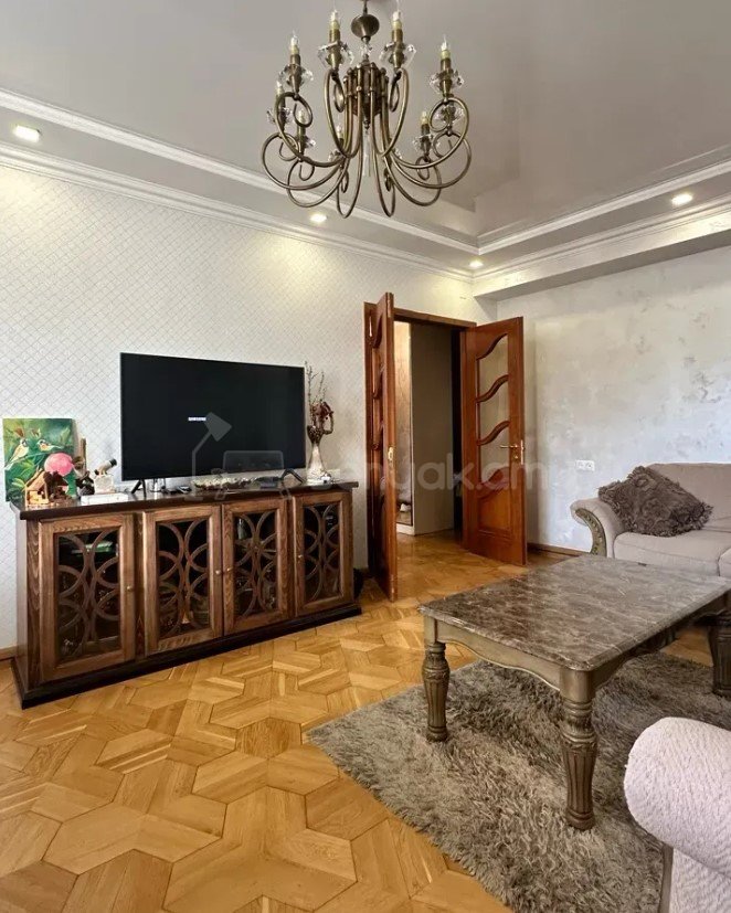 3 Սենյականոց Բնակարան, 85քմ, 3/9 հարկ, Կապիտալ Վերանորոգված