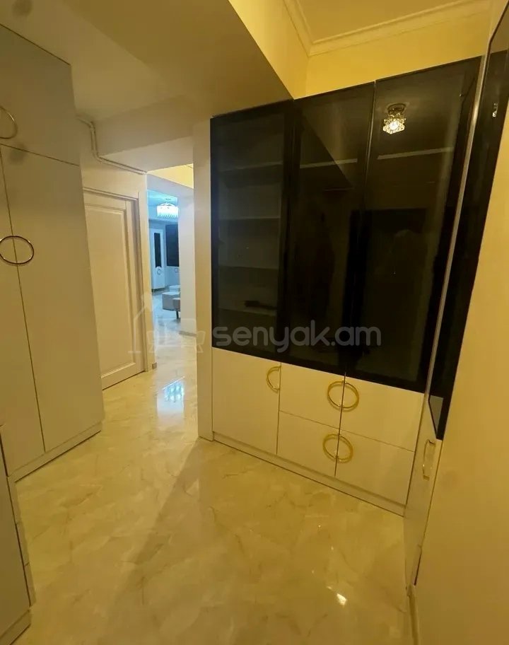 4 Սենյականոց Բնակարան, 90քմ, 6/14 հարկ, Կապիտալ Վերանորոգված