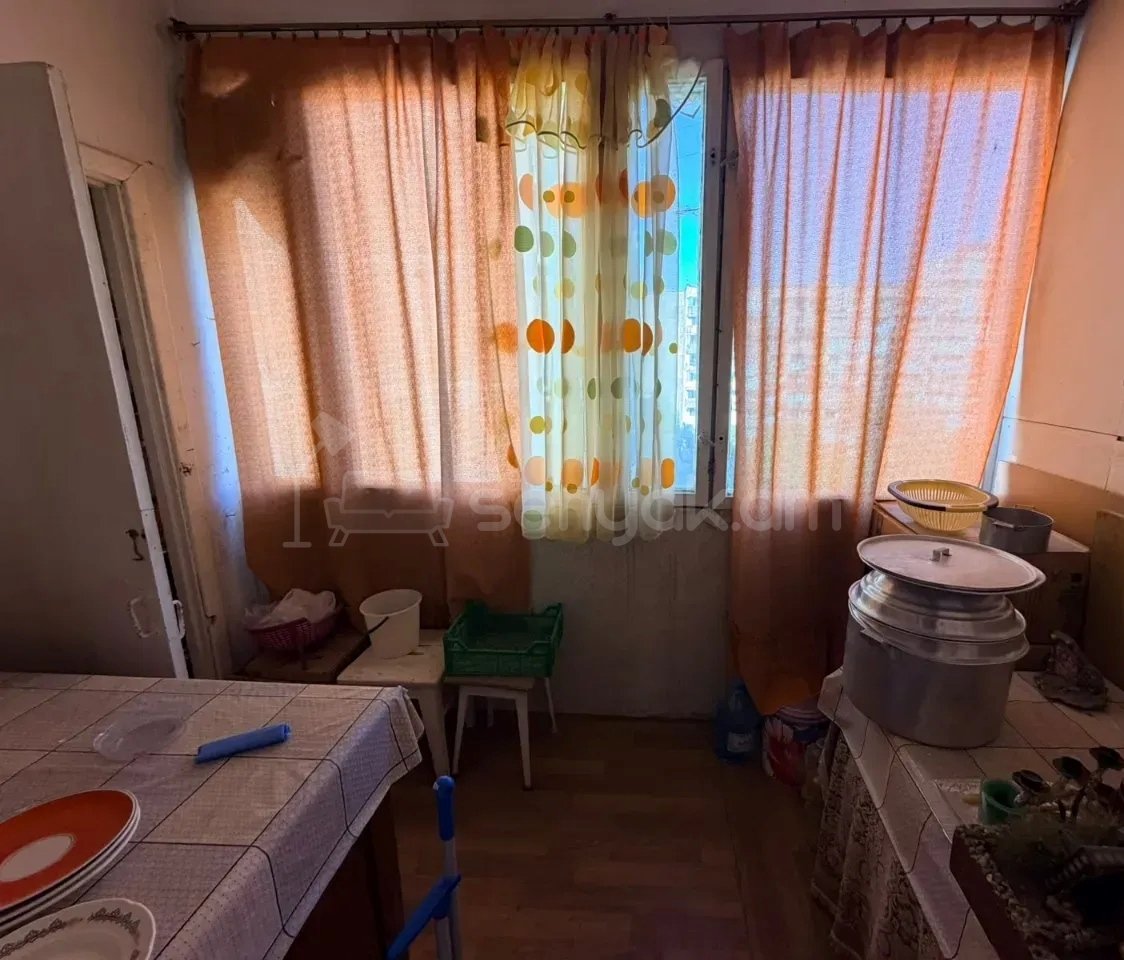 3 Սենյականոց Բնակարան, 92քմ, 7/9 հարկ, Նորմալ Վիճակում