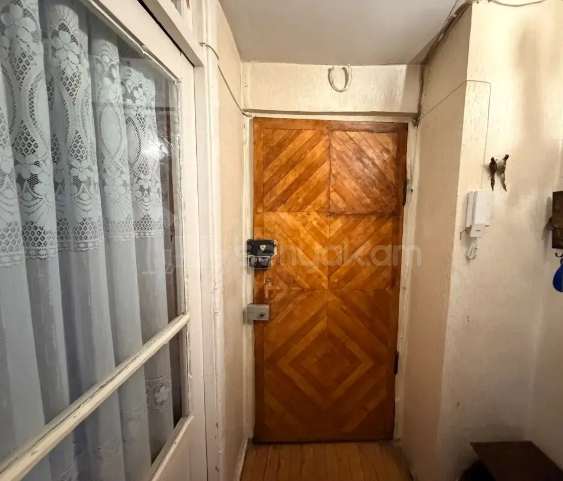 3 Սենյականոց Բնակարան, 92քմ, 7/9 հարկ, Նորմալ Վիճակում
