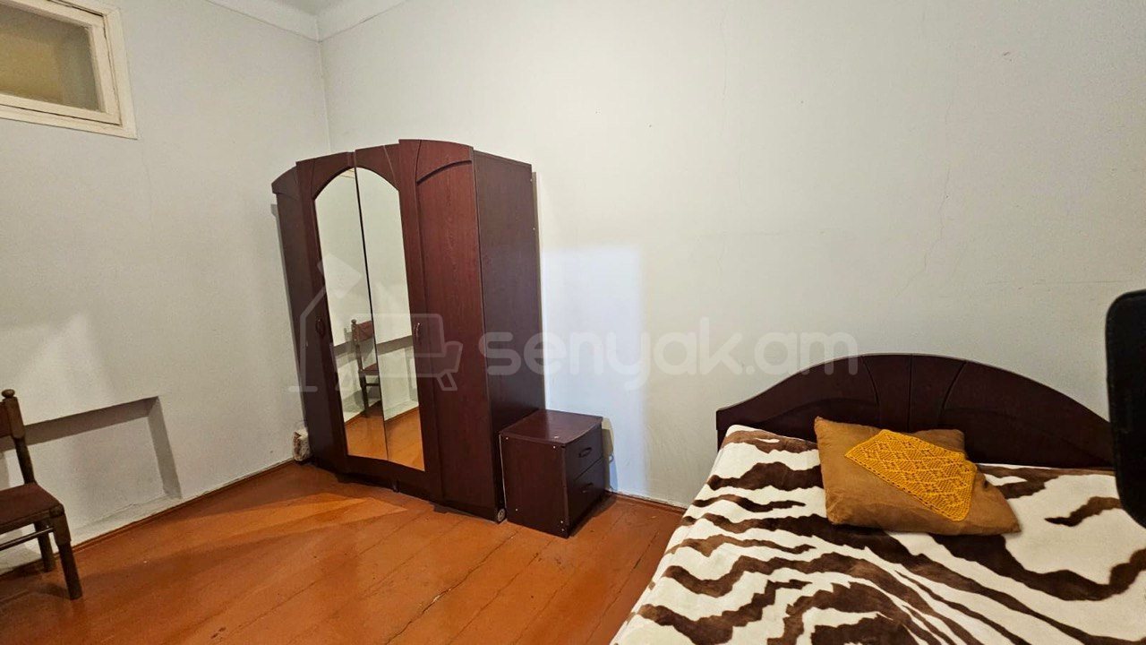 3 Սենյականոց Բնակարան Քարե Շենքում, 70քմ, 2/3 հարկ, Կոսմետիկ Վերանորոգված