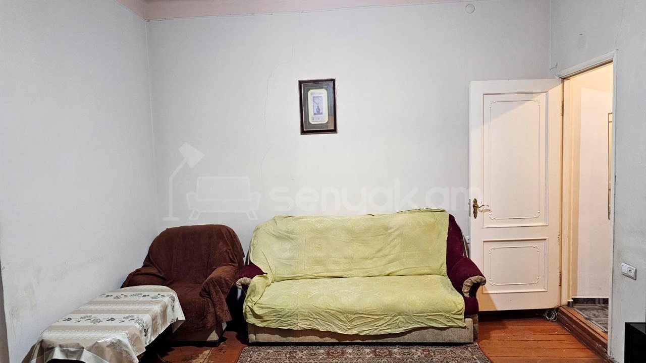 3 Սենյականոց Բնակարան Քարե Շենքում, 70քմ, 2/3 հարկ, Կոսմետիկ Վերանորոգված