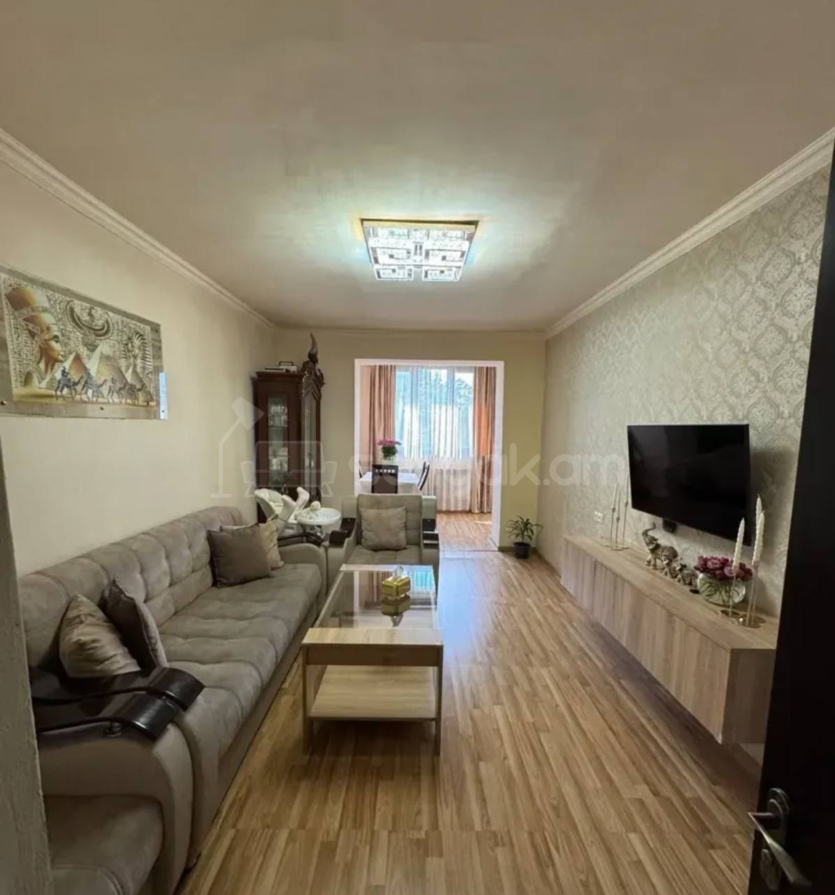 4 Սենյականոց Բնակարան Քարե Շենքում, 80քմ, 5/5 հարկ, Կապիտալ Վերանորոգված