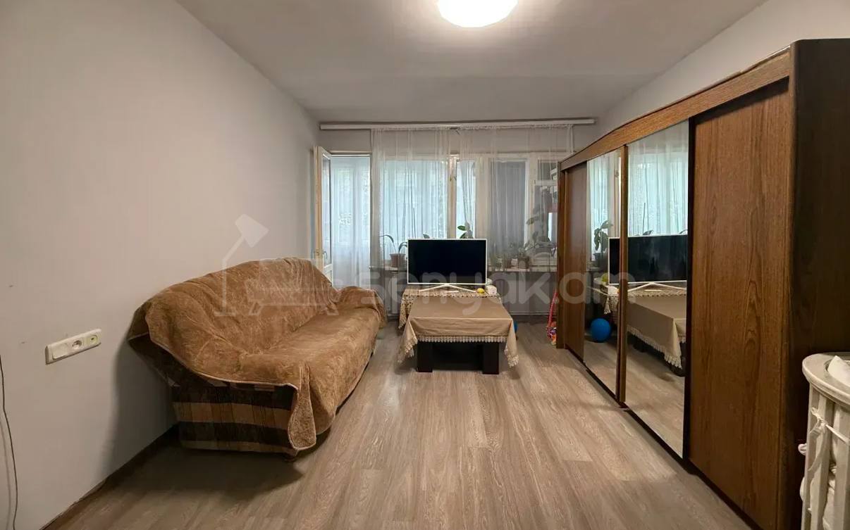 1 Սենյականոց Բնակարան Քարե Շենքում, 48քմ, 2/5 հարկ, Կապիտալ Վերանորոգված