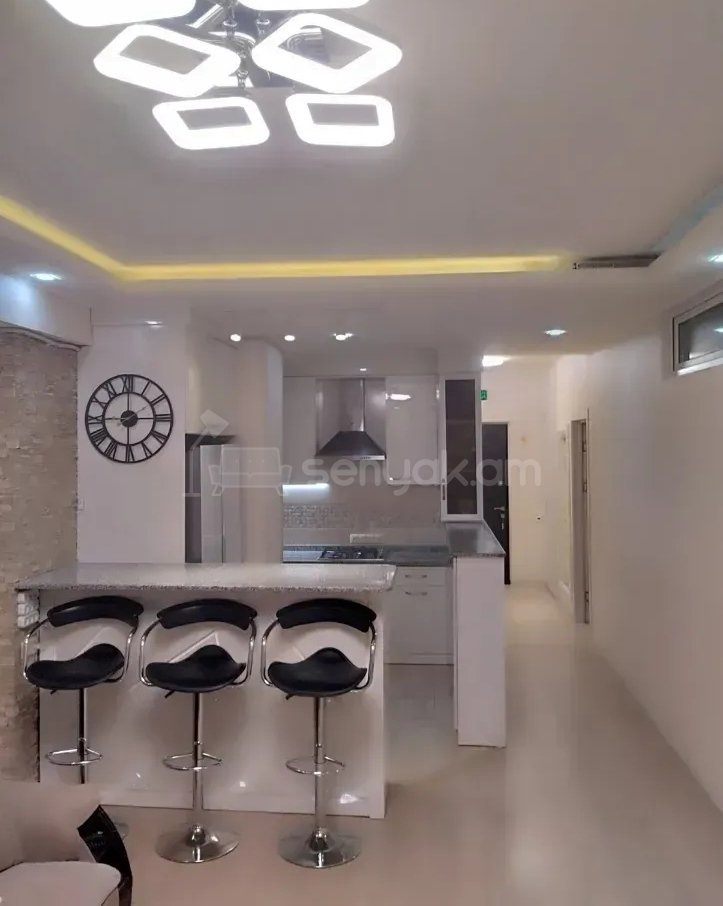 3 Սենյականոց Բնակարան Նորակառույցում, 70քմ, 2/8 հարկ, Կապիտալ Վերանորոգված