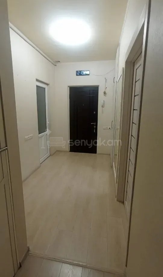 3 Սենյականոց Բնակարան Նորակառույցում, 70քմ, 2/8 հարկ, Կապիտալ Վերանորոգված