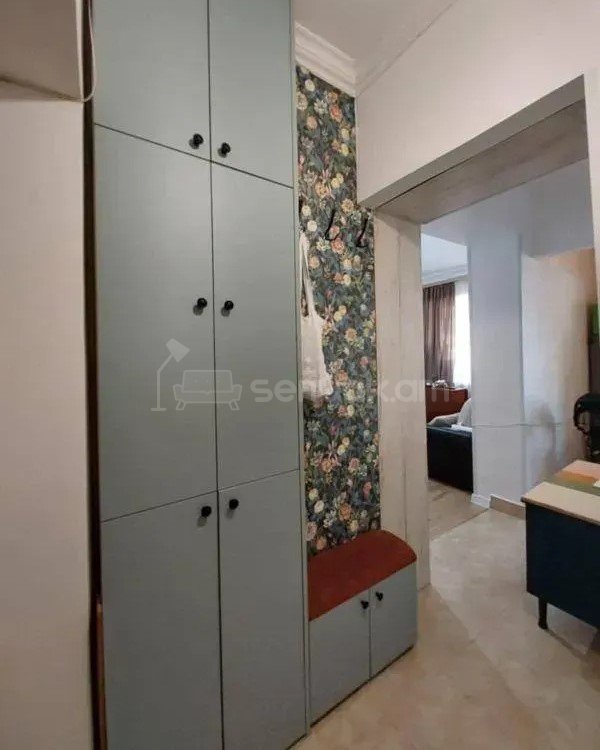 1 Սենյականոց Բնակարան Քարե Շենքում, 29քմ, 1/4 հարկ, Կապիտալ Վերանորոգված