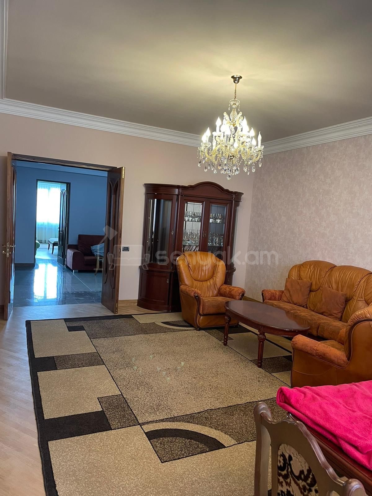 4 Սենյականոց Բնակարան, 180քմ, 4/8 հարկ, Կապիտալ Վերանորոգված, Կահավորված